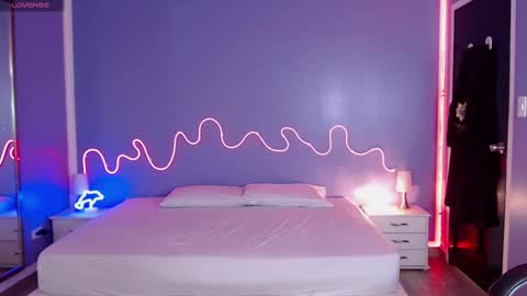 frida_lassi_ online show from 02-27-25, 04:43