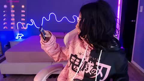 frida_lassi_ online show from 03-04-25, 12:33