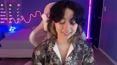 frida_lassi_ online show from 03-06-25, 01:24