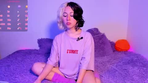 frida_lassi_ online show from 09-21-25, 09:05