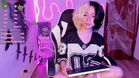 frida_lassi_ online show from 10-19-25, 12:00