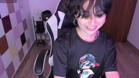 frida_lassi_ online show from 04-12-26, 01:10