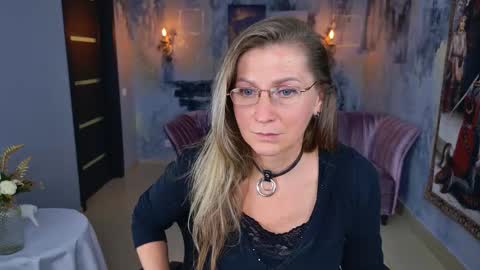 Snapshot of fridatander chatting on 09-11-25, 05:46 Frida Tander online show from 09-11-25, 05:46