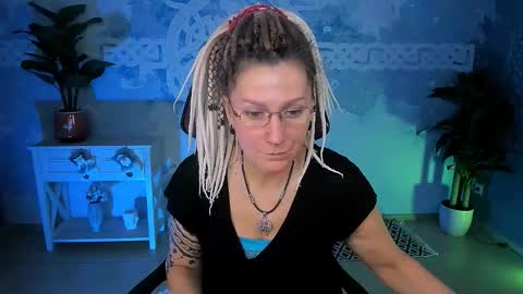 Snapshot of fridatander chatting on 01-07-26, 05:10 Frida Tander online show from 01-07-26, 05:10