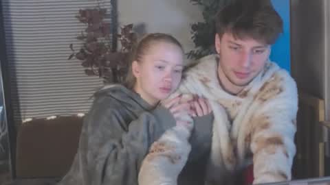 Snapshot of friend_zone_ chatting on 01-11-26, 04:34 friend_zone_ online show from 01-11-26, 04:34