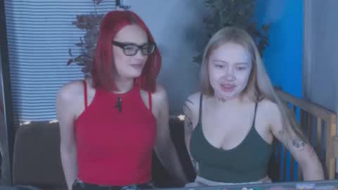 Snapshot of friend_zone_ chatting on 01-12-26, 01:38 friend_zone_ online show from 01-12-26, 01:38