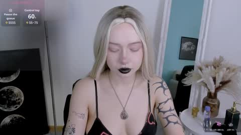 friend_zone_ online show from 06-07-26, 10:41