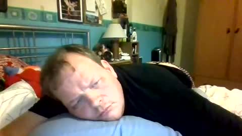 Snapshot of fritzboy290 chatting on 07-14-26, 04:06 Tom online show from 07-14-26, 04:06