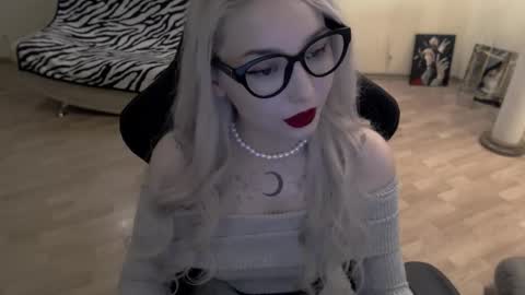 Lilith online show from 10-12-25, 04:06