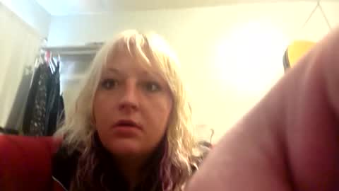 frostbitenfoxxx online show from 05-24-26, 11:54