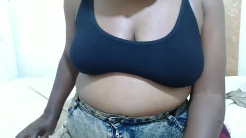 Snapshot of fruity28 chatting on 01-19-26, 11:58 fruity28 online show from 01-19-26, 11:58