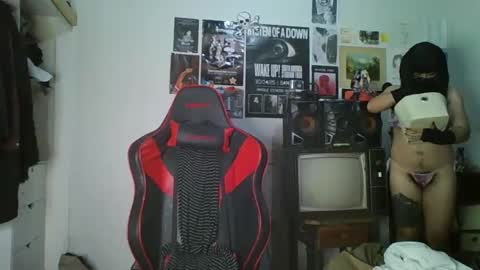 Snapshot of ftm_demian chatting on 05-18-26, 09:53 Demian online show from 05-18-26, 09:53