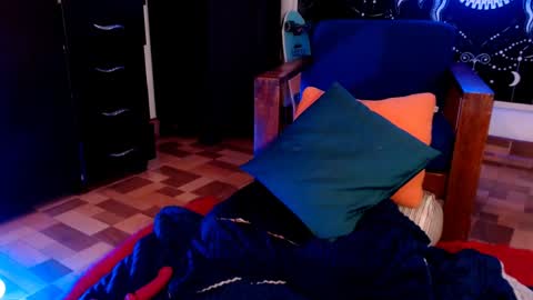 Snapshot of ftmblueyes chatting on 02-01-25, 06:40 HEHIM online show from 02-01-25, 06:40