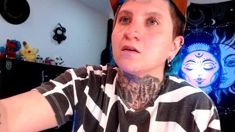 Snapshot of ftmblueyes chatting on 02-03-25, 01:52 HEHIM online show from 02-03-25, 01:52