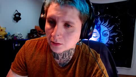 Snapshot of ftmblueyes chatting on 02-06-25, 05:46 HEHIM online show from 02-06-25, 05:46