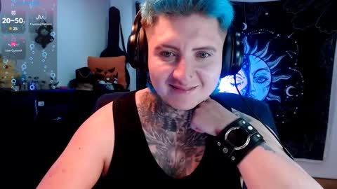 Snapshot of ftmblueyes chatting on 02-10-25, 03:57 HEHIM online show from 02-10-25, 03:57