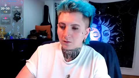 Snapshot of ftmblueyes chatting on 02-11-25, 04:01 HEHIM online show from 02-11-25, 04:01