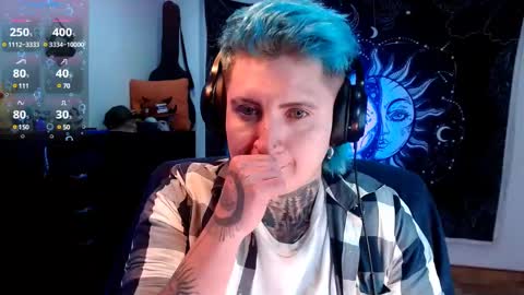 Snapshot of ftmblueyes chatting on 02-13-25, 04:43 HEHIM online show from 02-13-25, 04:43