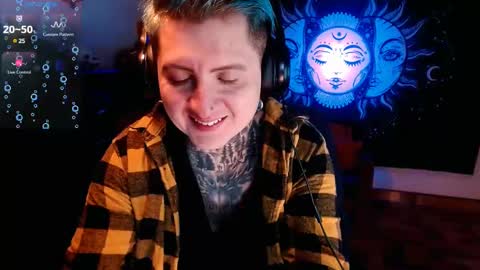 Snapshot of ftmblueyes chatting on 02-17-25, 04:20 HEHIM online show from 02-17-25, 04:20