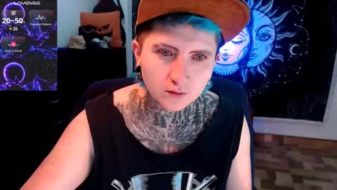 Snapshot of ftmblueyes chatting on 02-19-25, 02:33 HEHIM online show from 02-19-25, 02:33