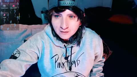 Snapshot of ftmblueyes chatting on 09-16-25, 06:03 HEHIM online show from 09-16-25, 06:03