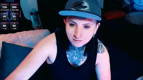 Snapshot of ftmblueyes chatting on 09-24-25, 02:37 HEHIM online show from 09-24-25, 02:37