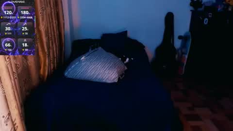 Snapshot of ftmblueyes chatting on 10-23-25, 05:29 HEHIM online show from 10-23-25, 05:29