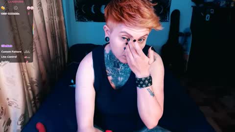 Snapshot of ftmblueyes chatting on 10-30-25, 09:37 HEHIM online show from 10-30-25, 09:37