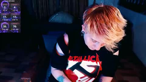 Snapshot of ftmblueyes chatting on 11-14-25, 01:59 HEHIM online show from 11-14-25, 01:59