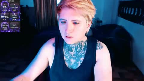 Snapshot of ftmblueyes chatting on 11-14-25, 09:57 HEHIM online show from 11-14-25, 09:57