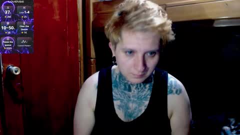 Snapshot of ftmblueyes chatting on 12-02-25, 03:56 HEHIM online show from 12-02-25, 03:56