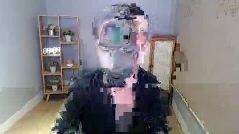   online show from 03-08-25, 04:34