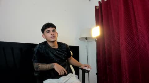 Snapshot of fuckboyca chatting on 10-15-25, 03:28 fuckboyca online show from 10-15-25, 03:28