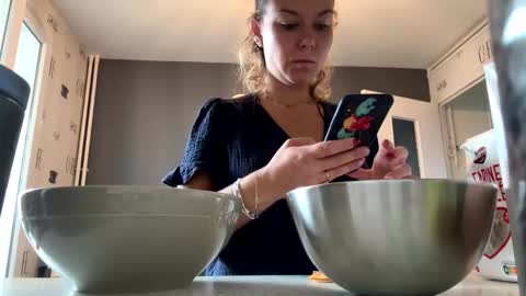 Snapshot of fuckhard4you chatting on 09-21-25, 10:28 La online show from 09-21-25, 10:28