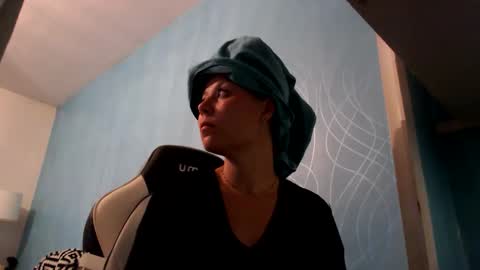 Snapshot of fuckhard4you chatting on 09-29-25, 07:51 La online show from 09-29-25, 07:51