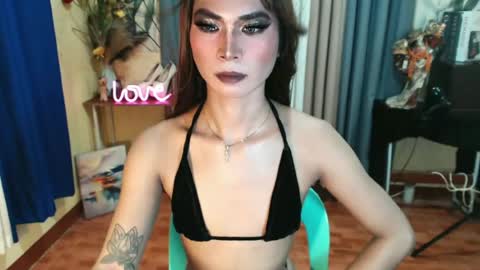 Snapshot of fuckingtransangel chatting on 06-21-26, 02:14 ANGELICA FOX online show from 06-21-26, 02:14