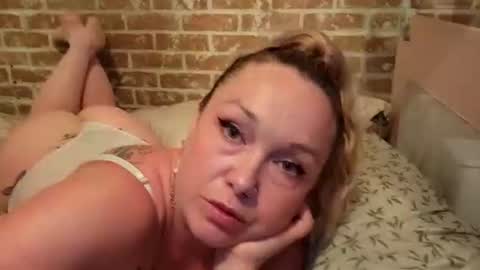 Snapshot of fuckmeharderdaddy371558 chatting on 05-09-26, 04:17 fuckmeharderdaddy371558 online show from 05-09-26, 04:17