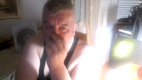 Snapshot of fukingcrazy chatting on 06-08-26, 08:26 fukingcrazy online show from 06-08-26, 08:26