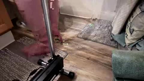 Snapshot of fukmyass247 chatting on 09-26-25, 11:25 fukmyass247 online show from 09-26-25, 11:25