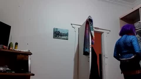 Snapshot of full4cefull chatting on 12-30-24, 07:32 Pizzaz online show from 12-30-24, 07:32