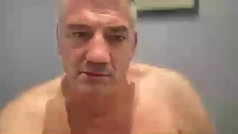 Snapshot of fullback_15 chatting on 07-11-26, 07:00 fullback_15 online show from 07-11-26, 07:00