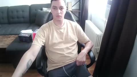 Snapshot of fululandready chatting on 09-23-25, 03:04 fullandready online show from 09-23-25, 03:04