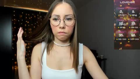 Snapshot of fun__nd__bun chatting on 10-12-25, 01:48 fun__nd__bun online show from 10-12-25, 01:48