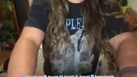 Snapshot of funcamkw chatting on 11-05-25, 11:16 Thank you for visiting I hope you had fun 3 online show from 11-05-25, 11:16