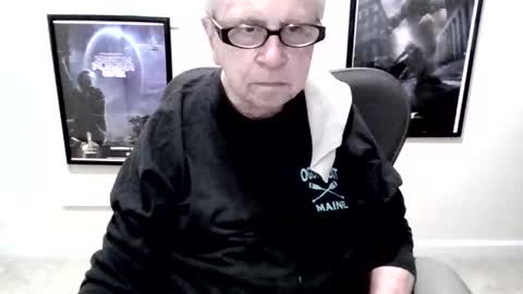 Snapshot of funclemike chatting on 04-12-26, 06:46 funclemike online show from 04-12-26, 06:46