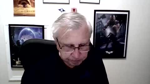 Snapshot of funclemike chatting on 04-15-26, 07:21 funclemike online show from 04-15-26, 07:21