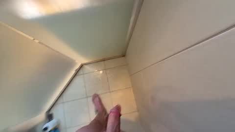 Snapshot of funfishing27 chatting on 12-13-25, 10:48 funfishing27 online show from 12-13-25, 10:48