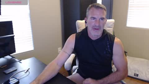 Snapshot of funfitmalelv2 chatting on 07-24-26, 01:03 funfitmalelv2 online show from 07-24-26, 01:03