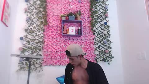 Snapshot of funny_and_horny chatting on 10-25-25, 02:30 funny_and_horny online show from 10-25-25, 02:30