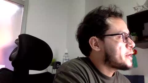 Snapshot of funnyboys18 chatting on 04-28-26, 06:02 Zanty online show from 04-28-26, 06:02
